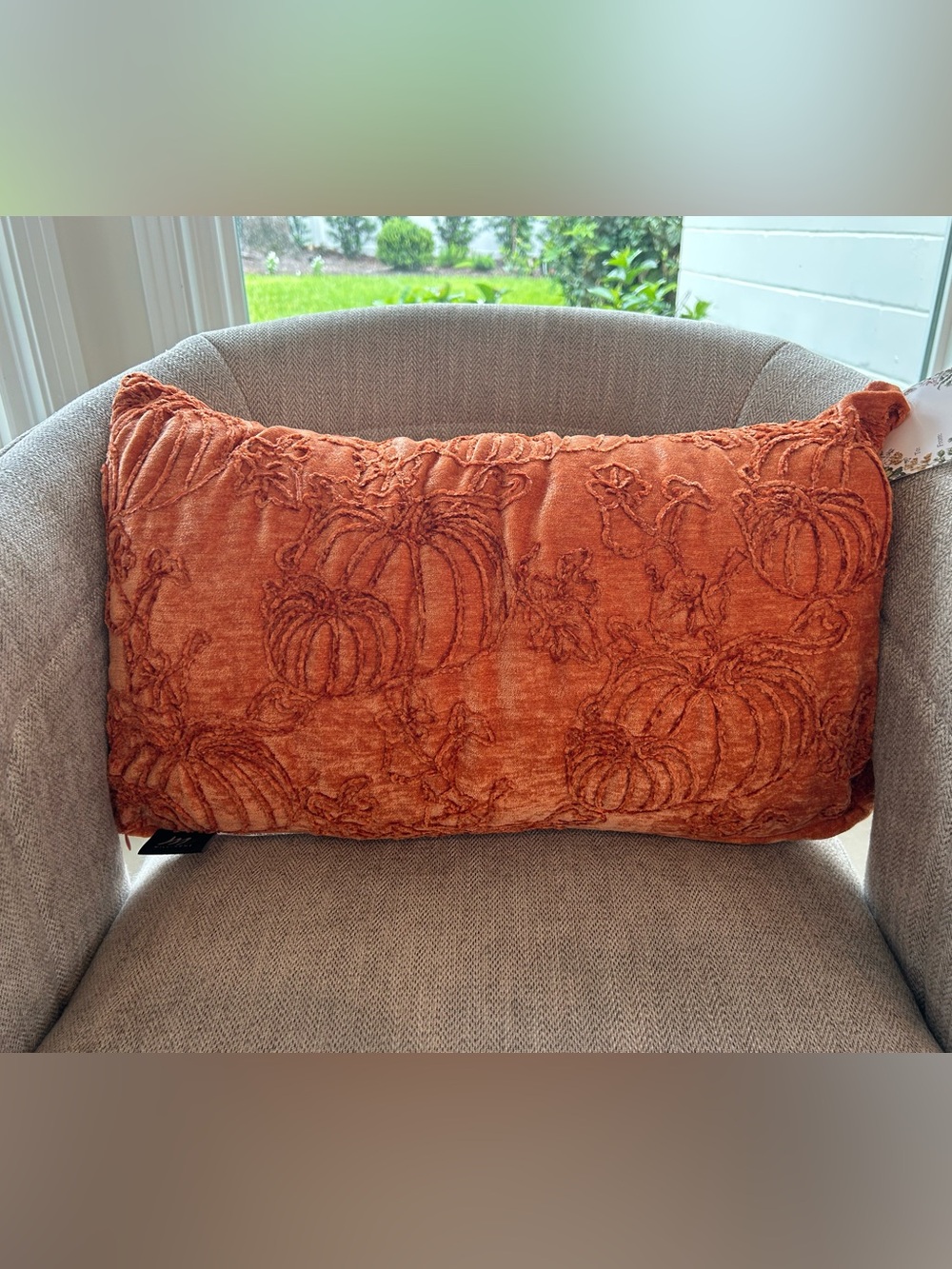 “New” MILLIHOME Rust Orange Pumpkin Embossed Holiday Pillow